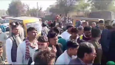 सूरौठ: जवाहर नवोदय विद्यालय से लापता छात्र को सूरोठ पुलिस ने ननिहाल से दस्तयाव किया, ग्रामीणों ने गेट के बाहर लगाया जाम