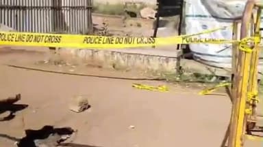 ಚಿತ್ರದುರ್ಗ: ಸಿರಿಗೆರೆ ಗ್ರಾಮದಲ್ಲಿ ಗಣಿ ಲಾರಿಗಳ ಓಡಾಟದಿಂದ ರಸ್ತೆಯ ಸೇತುವೆ ಕುಸಿತ