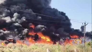 ઉમરગામ: તાલુકાના તુંબ ગામે આવેલી કંપનીમાં આગ લાગવાની ઘટના બની