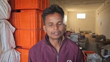 કવાંટ: ઉદ્યોગ કેન્દ્ર દ્વારા રોજગારી માટે કીટનું વિતરણ થઈ રહ્યું છે, જેમાં મોટા પાયે ગોબાચારી થઈ રહ્યું હોવાનું સામે આવ્યું.