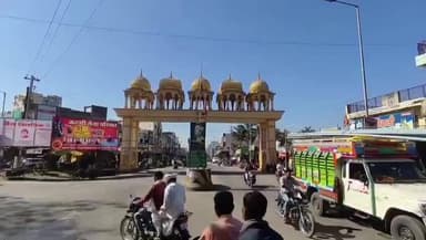 ठीकरी: ठीकरी से चकेरी तक सर्विस रोड का कार्य अधूरा, मुआवजा बटने के बाद भी नहीं हुआ पूरा, मामला पहुंचा हाई कोर्ट