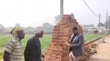 जलालपुर: एसडीएम ने नगर पालिका द्वारा कराए जा रहे निर्माण कार्यों का किया निरीक्षण, घटिया निर्माण पर भुगतान पर लगाई रोक