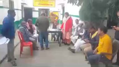 औराई: औराई क्षेत्र में मतदाता सूची के पुनरीक्षण के लिए बैठक आयोजित