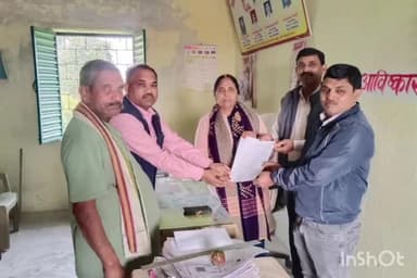 पड़वा: उत्क्रमित मध्य विद्यालय मल्लाह टोली में दो सहायक शिक्षकों का योगदान कराया गया