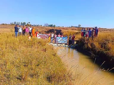 बैहर: रामहेपुर नाला में श्रमदान से बना 70 बोरियों का बंधान, जल संरक्षण अभियान को मिली नई ताकत