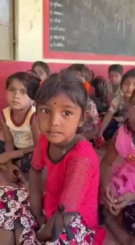 ગરૂડેશ્વર: અંતરિયાળ ગામ ડૂંડાખાલ પ્રાથમિક શાળાના બાળકોને શૈક્ષણિક કિટની ભેટ આપી તાત્કાલિક ગ્રાન્ટ ફાળવણી કરવામાં આવી.