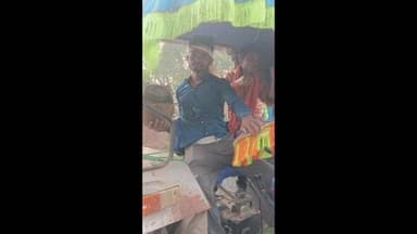 घोसवरी: घोसवरी पुलिस ने थाना क्षेत्र के चौक चौराहे पर सघन वाहन जांच की, ₹15 हजार का जुर्माना वसूला