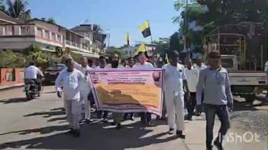 अलिबाग: सहाआसनी रिक्षाचालकांची जिल्हाधिकारी कार्यालयावर धडक .विविध प्रलंबित मागण्यासाठी मोर्चा