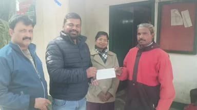 पेशरार: पेशरार प्रखंड में हाथी से क्षतिग्रस्त घरों के मुआवजे का वितरण, वन विभाग लोहरदगा ने प्रभावित ग्रामीणों को दिए चेक