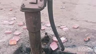 सुगौली: सुगौली में सिकरहना नदी किनारे गांवों के चापाकलों में पीएचईडी की जांच रिपोर्ट में पाया गया आयरन