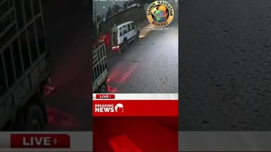 #बीदासर कस्बे के दुंकर सड़क मार्ग पर कल एक बाईक को फोर व्हीलर टेम्पो ने मारी टक्कर#