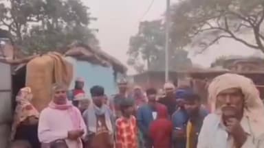 सनहौला: अमडिया पंचायत के वार्ड नंबर 5 में सड़क पर बह रहा नाले का पानी, ग्रामीण हैं परेशान