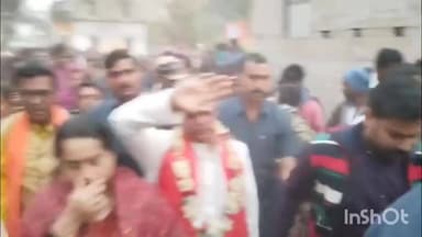 রায়না ১: রায়না বিধানসভা এলাকার বোরোগ্রামের বলরাম মন্দিরে পুজো দিয়ে পথ সভা করলেন বিজেপি নেতা দিলীপ ঘোষ