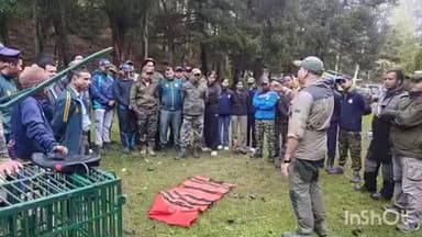 स्याल्दे: मानव-वन्यजीव संघर्ष की रोकथाम एवं न्यूनकरण के लिए वन विभाग हुआ अलर्ट, ग्रामीणों को दी गई सुरक्षित व्यवहार की जानकारी