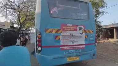 सिंदेवाही: नवरगाव रत्नापूर फाट्यावर रेतीने भरलेल्या ट्रॅक्टरची एसटी बसला धडक थोडक्यात 35 प्रवासी बचावले