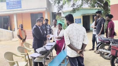 உளுந்தூர்பேட்டை: செம்மணந்தல் & செங்குறிச்சி பகுதியில் வாக்காளர் சிறப்பு திருத்த பணிகள் குறித்து சிறப்பு வாக்காளர் பட்டியல் மேற்பார்வையாளர் நேரில் ஆய்வு