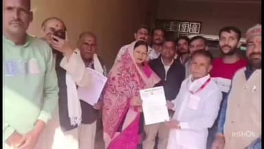 अतर्रा: अतर्रा में ग्रामीण पत्रकार संगठन ने विधायक ओम मनी वर्मा को ज्ञापन दिया, पत्रकारों की विभिन्न समस्याएं बताई