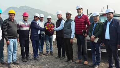 पेटरवार: कल्याणी और अमलो परियोजना का सीसीएल के ओएसडी अनूप हानूजा ने किया निरीक्षण