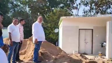 ସୋରଡା: ସୋରଡ଼ା ମହାବିଦ୍ୟାଳୟରେ ଗତ ଦୁଇବର୍ଷ ତଳେ ପାଞ୍ଚଲକ୍ଷ ଟଙ୍କା ବିନିମୟରେ ଶୌଚାଳୟ ଅର୍ଦ୍ଧ ନିର୍ମିତ ଅବସ୍ଥାରେ, ବିଧାୟକ କଲେ କ୍ଷୋଭ ପ୍ରକାଶ