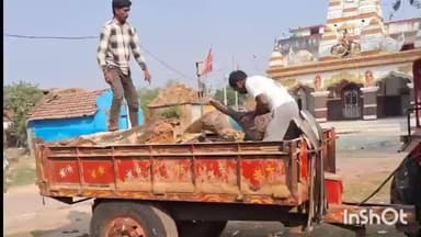 करौं: ठंड से राहत के लिए करौं प्रखंड के सीओ ने चौक-चौराहों पर कराई अलाव की व्यवस्था