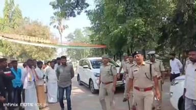 ಗಂಗಾವತಿ: ಹೆಬ್ಬಾಳ ಗ್ರಾಮದಲ್ಲಿ ಸಿಲಿಂಡರ್ ಸ್ಪೋಟ ನಗರದಲ್ಲಿ ಗಾಯಾಳು ಯೋಗ ಕ್ಷೇಮ ವಿಚಾರಿಸಿದ ಡಿಸಿ ಎಸ್ ಪಿ