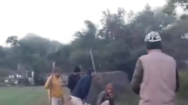 देलवाड़ा: देलवाड़ा के पास फोरलेन किनारे हादसा: पैंथर के हमले में 4 वनकर्मी हुए घायल