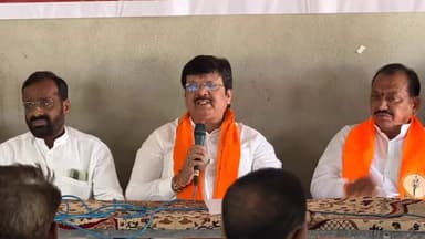 बदनापूर: शिवसेना भवन येथे माजी आ.संतोष सांबरे यांनी घेतली शिवसेना उद्धव बाळासाहेब ठाकरे गटाच्या पदाधिकाऱ्यांची बैठक