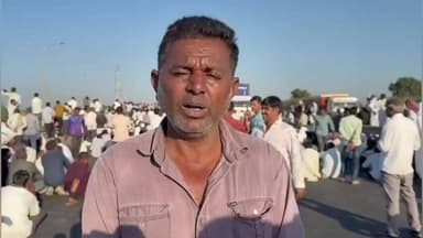 ભચાઉ: રામદેવપીર પુલ પાસે હાઇવે ચક્કાજામ કરી રહેલા ખેડૂતોએ આક્રોશ વ્યક્ત કર્યો