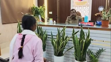 বড়ঞা: বিয়ের পিঁড়ি নয়, থানার দরজা! বড়ঞায় নাবালিকার সিদ্ধান্তেই থামল অবৈধ বিয়ে