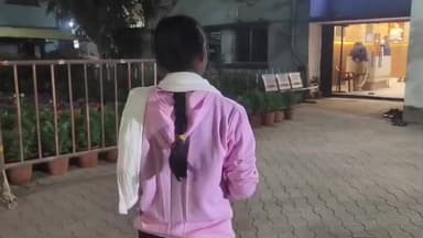 কান্দি: জোর করে বিয়ে দেয়ার ব্যবস্থা করেছিল নাবালিকার, বিয়ে না করেই রাতেই কান্দি থানায় থানায় হাজির ওই নাবালিকা