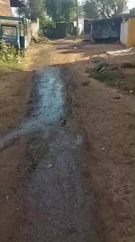 વડાલી: ડોભાડા ગામની ફળી વિસ્તારમાં ગંદકી અને રસ્તા પર પાણી અંતર્ગત સમસ્યાનો વિડીયો બનાવી સો.મીડિયા માં સેર કર્યો.