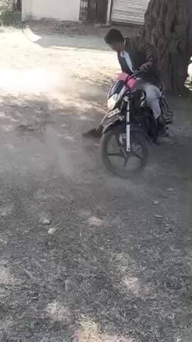 please support me
गांव के देसी बालक को कम में #youthawareness #shortsfeed #shorts#intagem@manoj dey@abhash01mishra