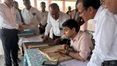 કપરાડા: કલેકટર ભવ્ય વર્મા દ્વારા કપરાડા તાલુકાના ગામો ખાતે રાત્રી સભા બાદ આજરોજ ગિરનારા આશ્રમ શાળાનો નિરીક્ષણ કર્યું