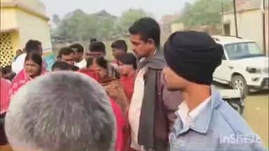 सोनभद्र बंशी सुर्यपुर: माली पंचायत सरकार भवन में स्थानीय विधायक ने ग्रामीणों की समस्याएँ सुनीं