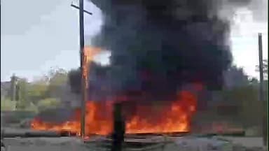 ಕಲಬುರಗಿ: ನಗರದಲ್ಲಿ ನೀರಿನ ಪೈಪ್ ಗಳಿಗೆ ಬೆಂಕಿ,ಕೆಲ ಜನ ಆತಂಕ