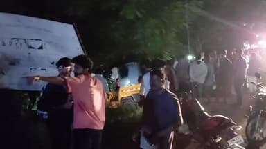 கள்ளக்குறிச்சி: மாடூர் சுங்கச்சாவடி அருகே ஆட்டோ மீது பின்னால் வந்த கார் மோதியதில் ஏழு பேர் படுகாயம் ஒருவர் உயிரிழப்பு