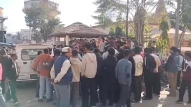 खटीमा: रोडवेज बस अड्डे के पास पुरानी रंजिश के चलते युवकों पर चाकू से हमला, 1 की हुई मौत और 2 लोग घायल