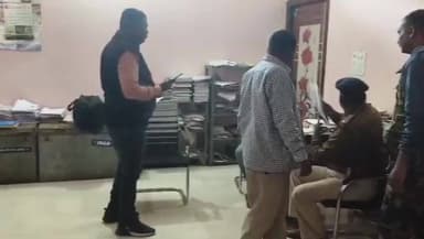 पांडू: ऊंटारी रोड थाने की पुलिस ने बैंक जाकर सुरक्षा व्यवस्था का जायजा लिया, कई दिशा निर्देश दिए