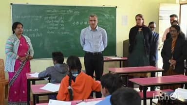 थानखम्हरिया: बेमेतरा कलेक्टर ने जवाहर नवोदय विद्यालय की कक्षा छठवीं की प्रवेश परीक्षा के परीक्षा केंद्रों का किया निरीक्षण