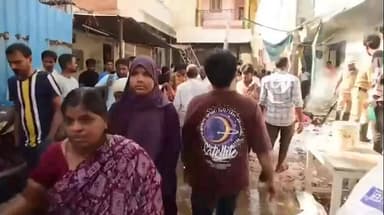 ಬಳ್ಳಾರಿ: ನಗರದ ಪಿಂಜಾರ್ ಓಣಿಯಲ್ಲಿಬೆಡ್ ತಯಾರಿಕಾ ಮಳಿಗೆಯಲ್ಲಿ ಬೆಂಕಿ ಅವಘಡಓರ್ವ ಮಹಿಳೆಗೆ ಗಂಭೀರ ಗಾಯ:ಸ್ಥಳಕ್ಕೆ ಎಸ್ಪಿ ಶೋಭಾರಾಣಿ ಭೇಟಿ ಪರಿಶೀಲನೆ