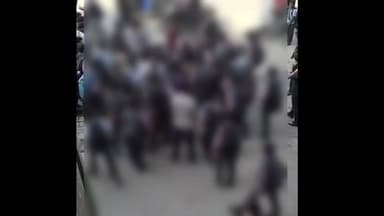 વાપી: બુનમેકસ સ્કૂલ પાસે વિદ્યાર્થીઓ વચ્ચે મારામારીની ઘટના વિડીયો સોશિયલ મીડિયામાં વાયરલ