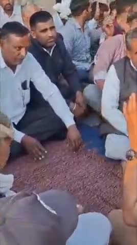 लोहावट: पलीना साथरी गांव स्थित राजकीय विद्यालय में महिला शिक्षिका ने संस्था प्रधान को मारा थप्पड़, मामला सुलझा