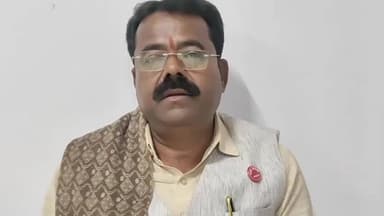 माढा: बबनदादा शिंदे यांनी 3 हजार 25 रुपये पहिली उचल जाहीर केली आहे : रयत क्रांती पक्ष प्रदेशाध्यक्ष सुहास पाटील