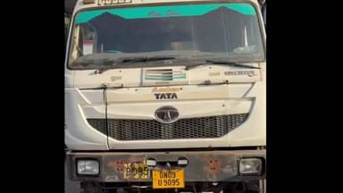 ઉમરગામ: LCB એ હાયવા ડમ્પરમાં લઈ જવાતો 12,17,856ના દારૂ સાથે ચાલક અને ક્લીનરને ભીલાડ પોલીસ સ્ટેશન હદ વિસ્તારમાંથી ઝડપી લીધો