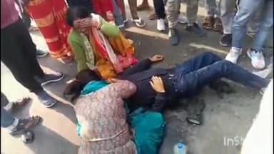 पीपराकोठी: पीपराकोठी चौक पर शनिवार को अज्ञात वाहन की ठोकर से बाइक सवार 35 वर्षीय युवक की हुई मौत