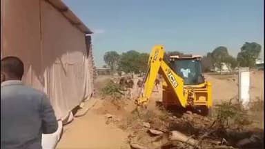 श्रीमाधोपुर: तीन सरकारी रास्तों से अवैध अतिक्रमण हटाया गया, तहसीलदार जगदीश प्रसाद बेरवा के नेतृत्व में की गई कार्रवाई