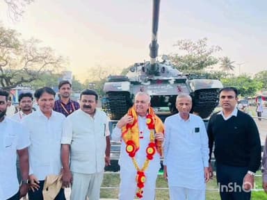 ರಾಣೇಬೆನ್ನೂರು: ನಗರದಲ್ಲಿ ಯುದ್ಧ ಟ್ಯಾಂಕರ್ ವೀಕ್ಷಿಸಿದ ಸಚಿವ ರಾಮಲಿಂಗ ರೆಡ್ಡಿ