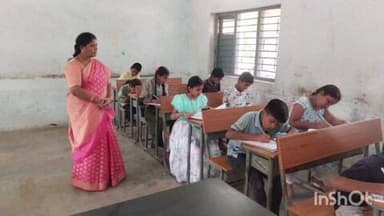 కొత్తగూడెం: భద్రాద్రి జిల్లాలో జరిగిన నవోదయ ఎంట్రన్స్ పరీక్షలకు 380 మంది విద్యార్థులు గైహాజర్