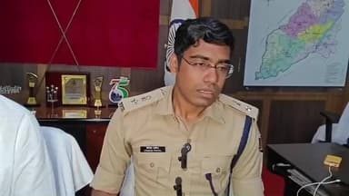 ମାଲକାନଗିରି: ଏମଭି ୨୬ ରେ ଉତ୍ତେଜନା ଓ ରାଖାଲଗୁଡା ମହିଳାଙ୍କ ହତ୍ୟା ଘଟଣାକୁ ନେଇ ପ୍ରତିକ୍ରିୟା ରଖିଲେ ଏସପି ବିନୋଦ ପାଟିଲ ଏଚ