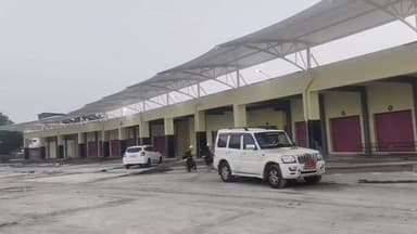 அருப்புக்கோட்டை: நகராட்சியில் ரூபாய் எட்டு கோடி மதிப்பிற்கு கட்டப்பட்டு வரும் ஸ்மார்ட் பேருந்து நிலைய கட்டுமான பணிகளை அமைச்சர் கே கே எஸ் எஸ் ஆர் ஆய்வு மேற்கொண்டார்